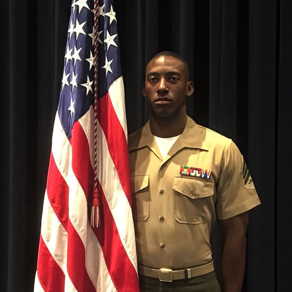 USMC's tweet photo. Today, Sgt. Kenneth Newton passed the honor of being the senior sergeant in the Corps to Sgt. Francis Frazier, the 38th color sergeant of the Marine Corps.

Sgt. Frazier is now the official flag bearer for the President and the Marine Corps.

Semper Fidelis, Marines. https://t.co/URspk1rYCh