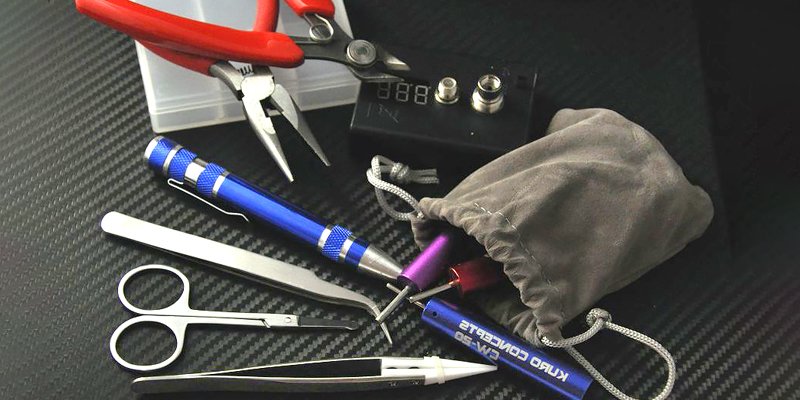 vapeshow_eu's tweet photo. Which tools are needed to build a coil for an atomizer?🌀🌀🌀

You can build own coil or simply buy a new one. However, each vaper must have been thinking of creating a handmade coil. READ MORE 👉https://t.co/2T1W6p2CZp

#coilbuild #coil #claptoncoil #coilbuilder #coilbuilding https://t.co/aszUvgPGuy