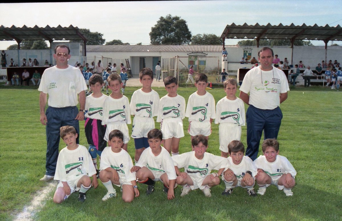EFTalayuela's tweet photo. Fotografías incluidas en el Libro de los 25 años de la Escuela de Fútbol de Talayuela @EFTalayuela https://t.co/SMHPJBkvzS