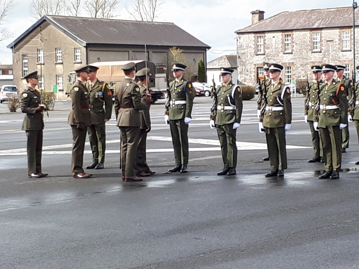 DFPRB's tweet photo. Congratulations to our new 3 star
Privates who passed out today. 77/80 soldiers successfully completed 10 weeks of training in Athlone.  Wishing each every success in their #army careers where their service will help to #strengthenournation @defenceforces https://t.co/1xDs5OrA05