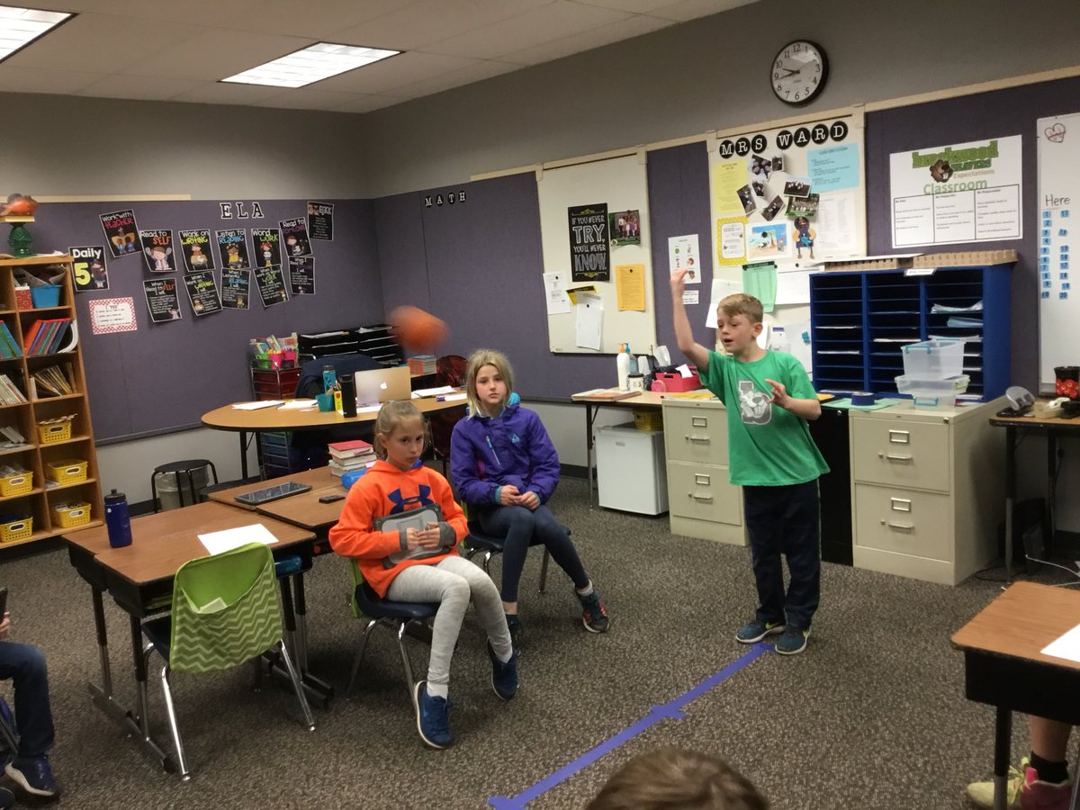 Shooting fractions buckets on the number line.  Which fraction is easier to make?