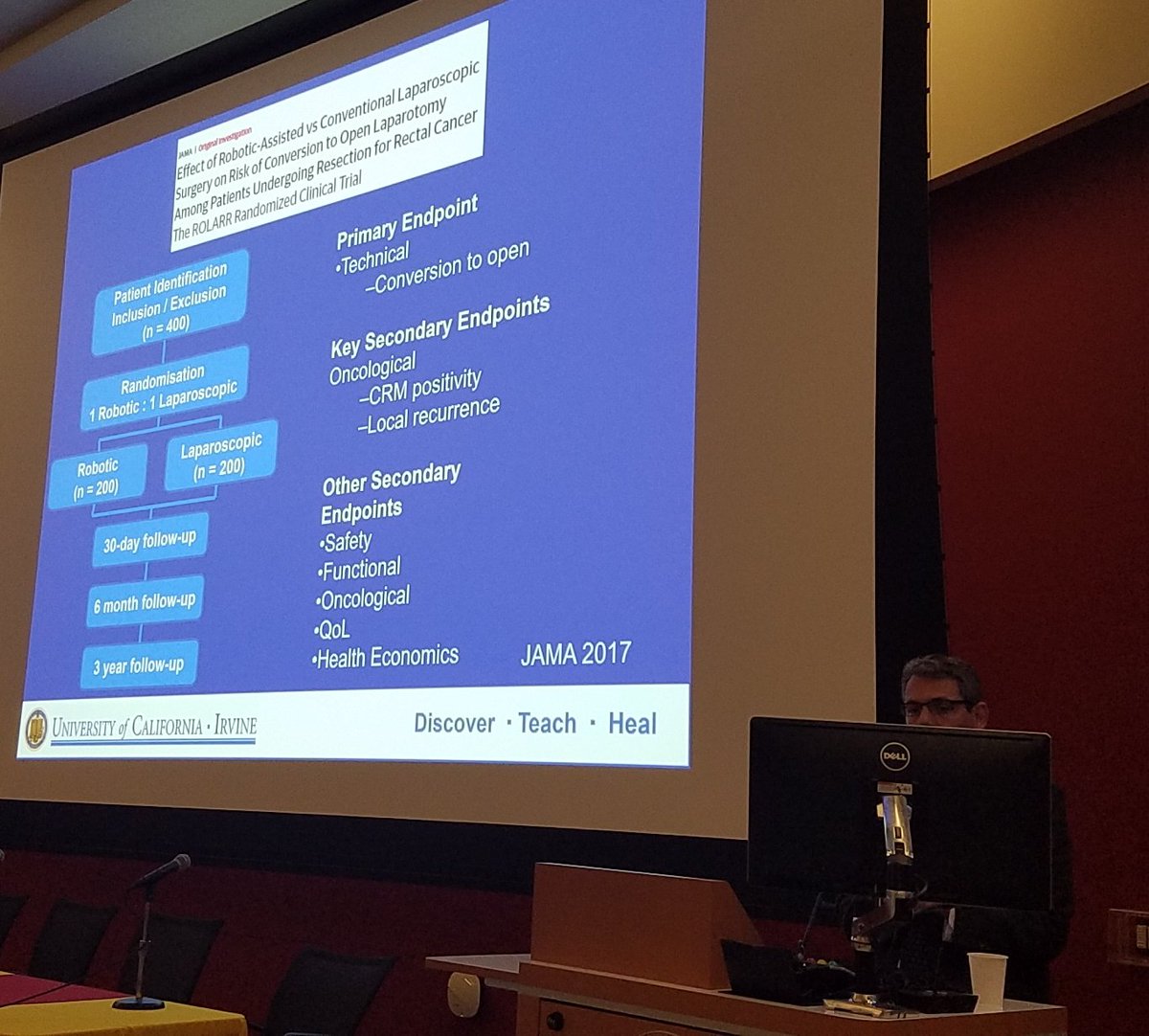 KyleCologne's tweet photo. Alessio Pigazzi describes @JAMA_current #ROLARR results: 30 #RectalCancer TME resections required before Robotic advantages seen. Higher effect seen in 1) obese 2) male & 3) low cancer pts. #USCcrs18 https://t.co/29750VoGk3