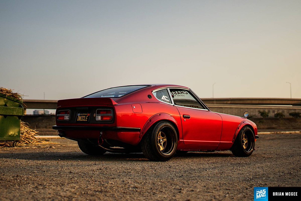 PASMAG's tweet photo. From the outside, CHASING JS's Datsun 240Z is eye-catching from all angles. The custom mixed red paint by PPG stands out in any crowd, and the custom reflective red carbon fiber is an attractive addition. https://t.co/bPtzM1JbOI
#pasmag #featurecar #datsun #240z #chasingjs https://t.co/Q4qbseZjZu