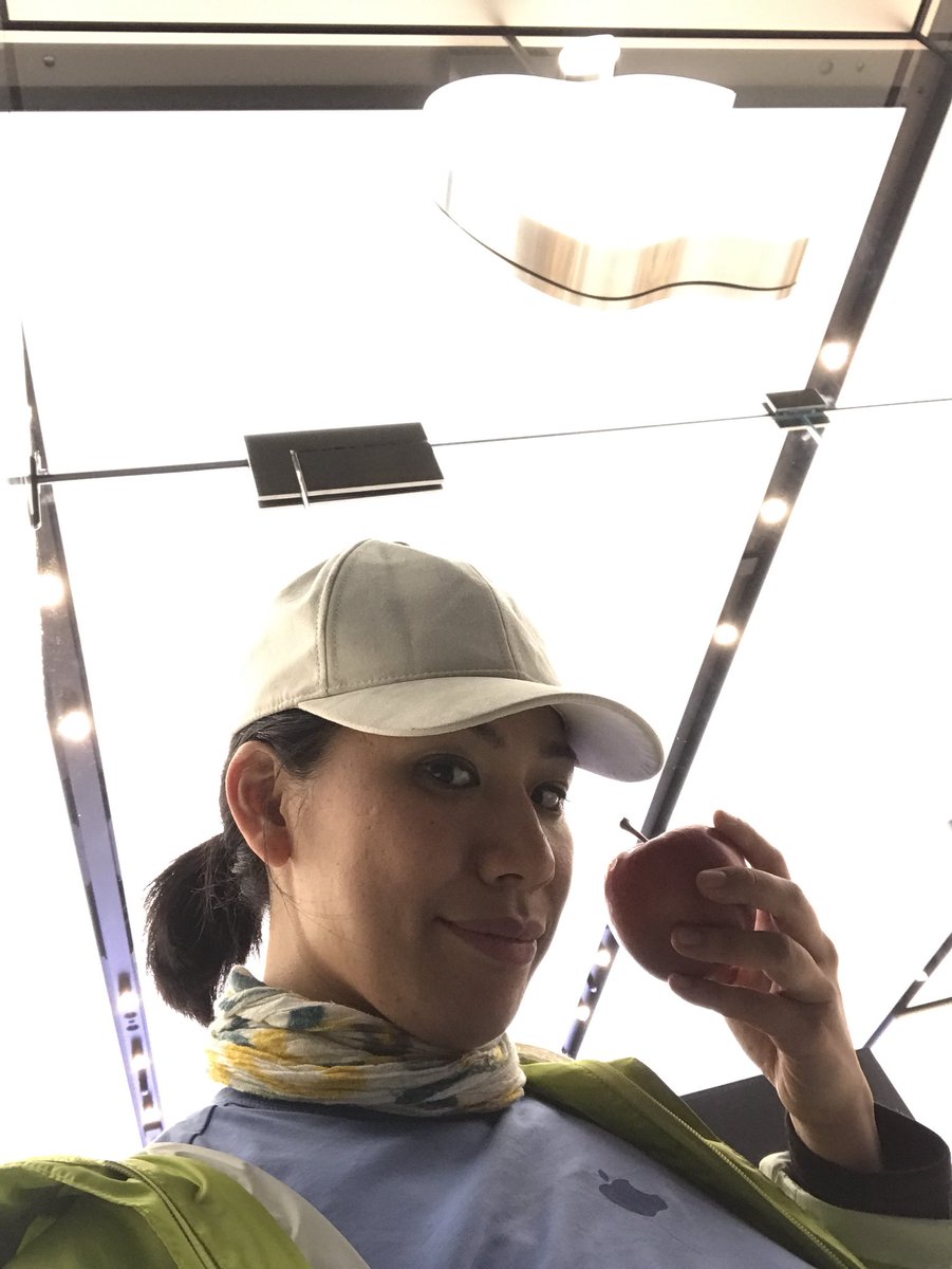 Ani_9_'s tweet photo. 🍎アップルストア新宿マルイ店に並び始めたなぅ🍎
#Apple #AppleStore #AppleStoreshinjyuku #newapplestore #アップルストア #アップルストア新宿マルイ https://t.co/KJiH4jpJ8X