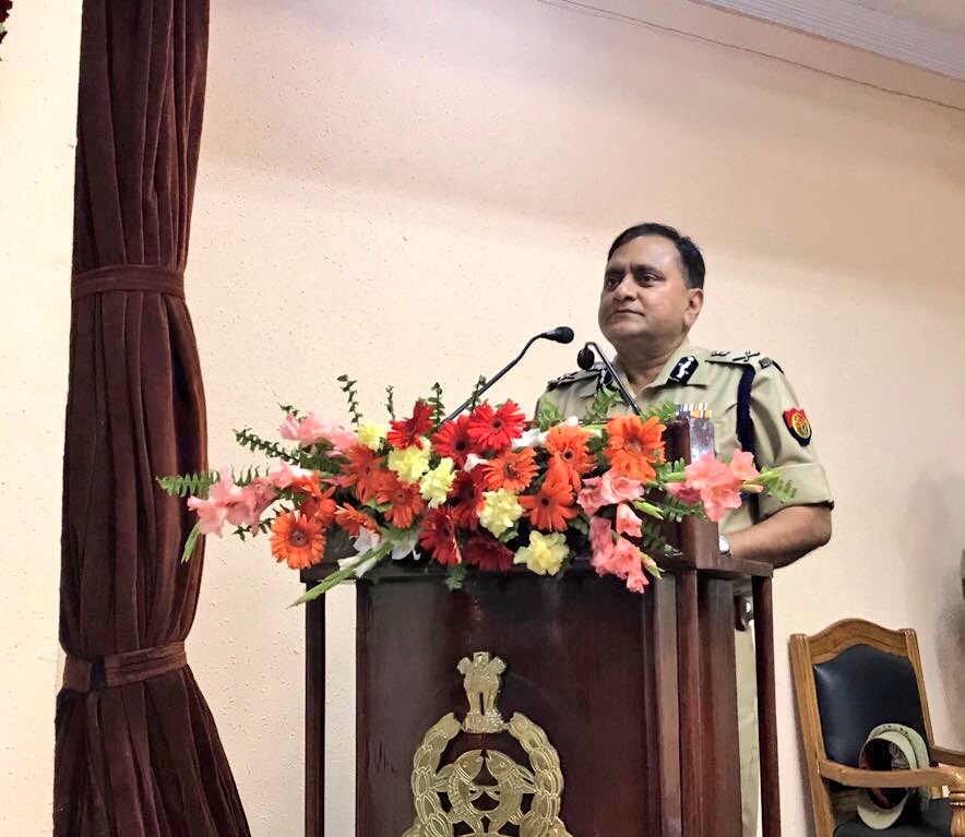Uppolice's tweet image. .@dgpup OP Singh appealed to officers to Work as a team,  &amp;amp; constitute a committee involving the PPS officers to review the long pending demands of the PPS association during the annual AGM of PPS officers as part of #PoliceWeek18 #UPPolice