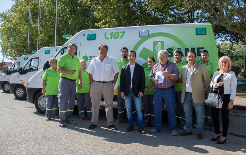 SaludBAP's tweet photo. 🚑 Pusimos en marcha el @sameprovincia en #Suipacha. Ya son 47 los  distritos que el gobierno de @mariuvidal dotó de los recursos y la capacitación necesarios para incorporarlos a este sistema modelo en la atención de las emergencias. 👍 Leer más: https://t.co/UsW6CIHHiw https://t.co/hmxsADKw6N
