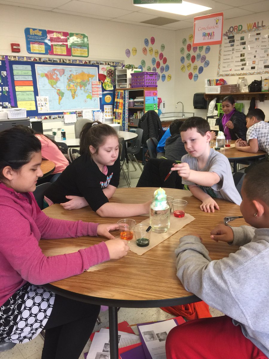 Look at our rain clouds <a href="/guilfordEle/">Guilford Elementary School</a> #GatorsDeserveIt