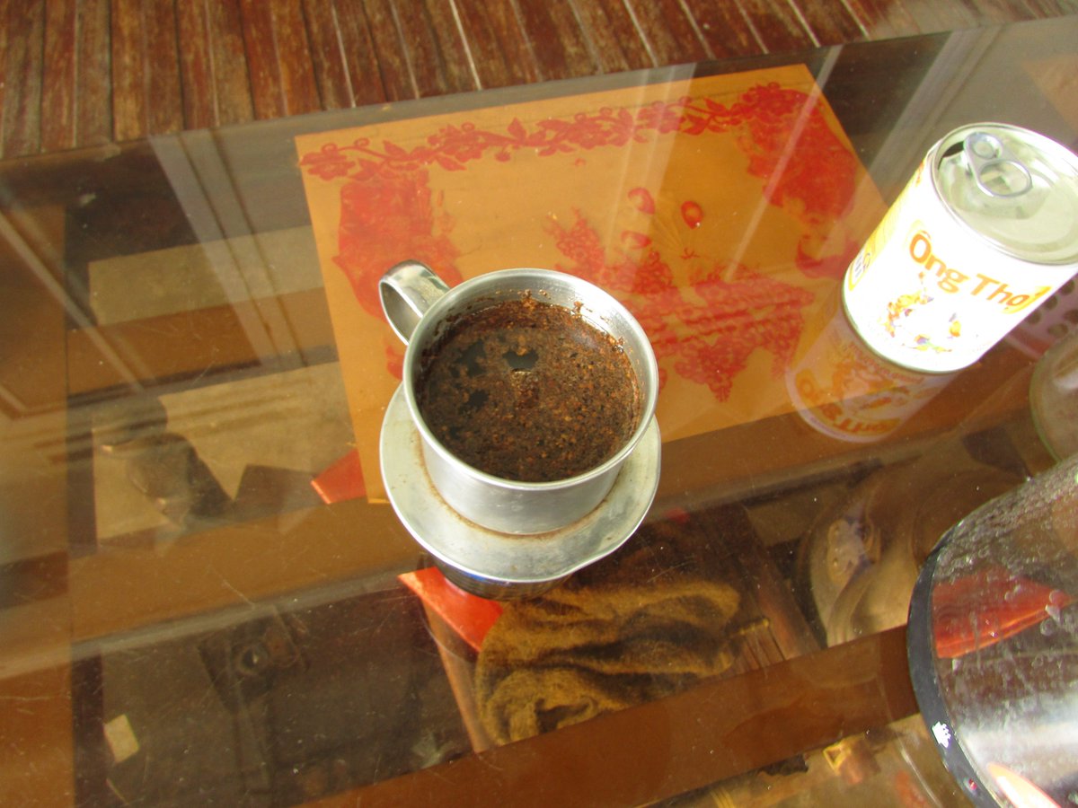 balkandignomads's tweet photo. Are you a coffee addict? If so, the chances are you'd like a Vietnamese coffee! Check out how to brew a drip coffee on Vietnamese way: https://t.co/0P9iBT14l6 #vietnam #coffee #coffeetime https://t.co/z6sKzC5f8C