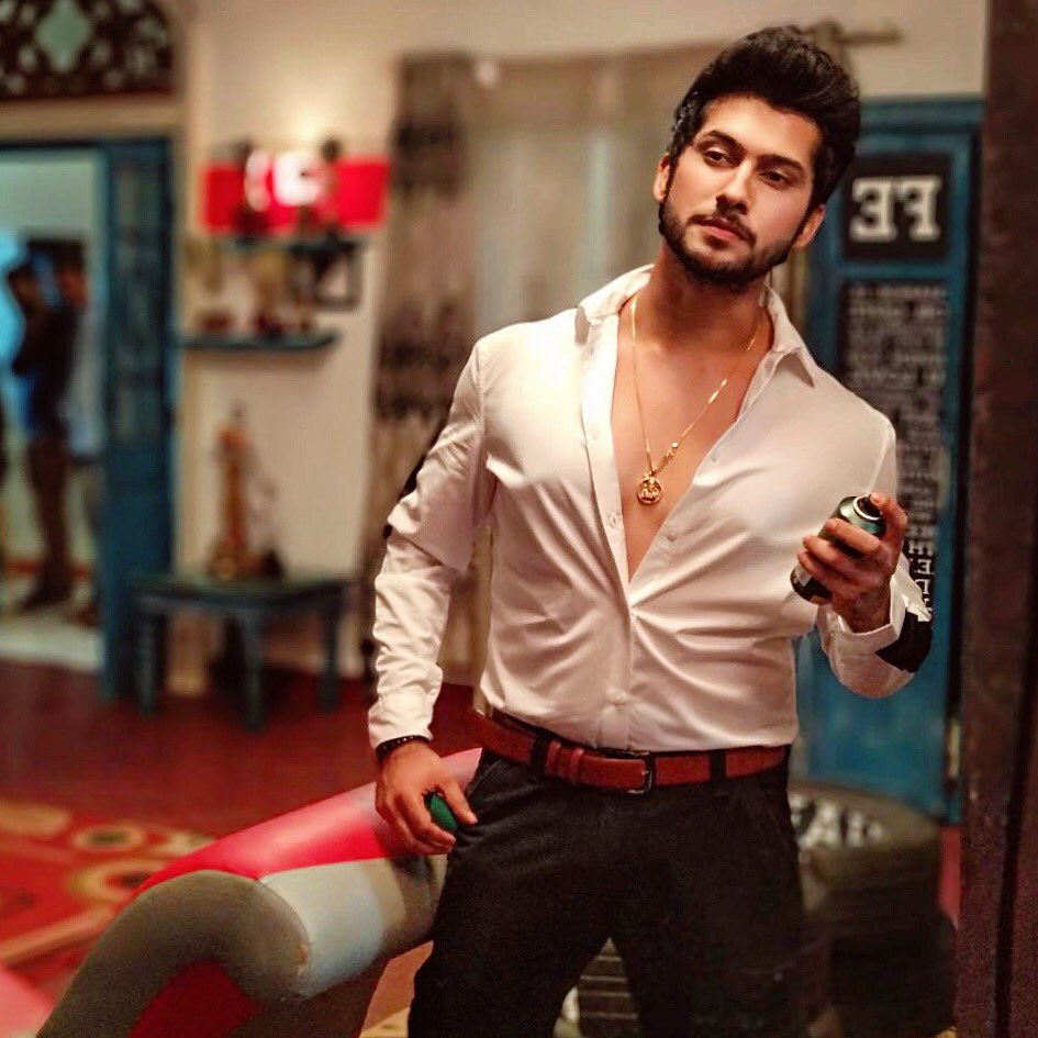 namishtaneja's tweet photo. ##### FIND A WAY ##OR## FADE-AWAY### #lifetimefitness #motivatedforlife #trustmyprocess #focus_explore #everydaylearnsomethingnew #donefortheday .... https://t.co/jMemIuVNfy
