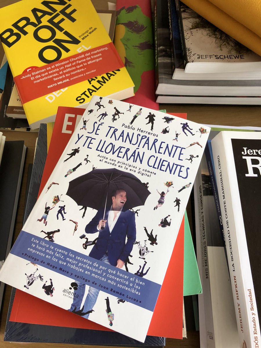 PhilGonzalez's tweet photo. En una de mis próximas lecturas obligatorias, el libro #Setransparente y te lloverán clientes de @PabloHerreros y además es #solidario ! https://t.co/eH3SAbOX2u