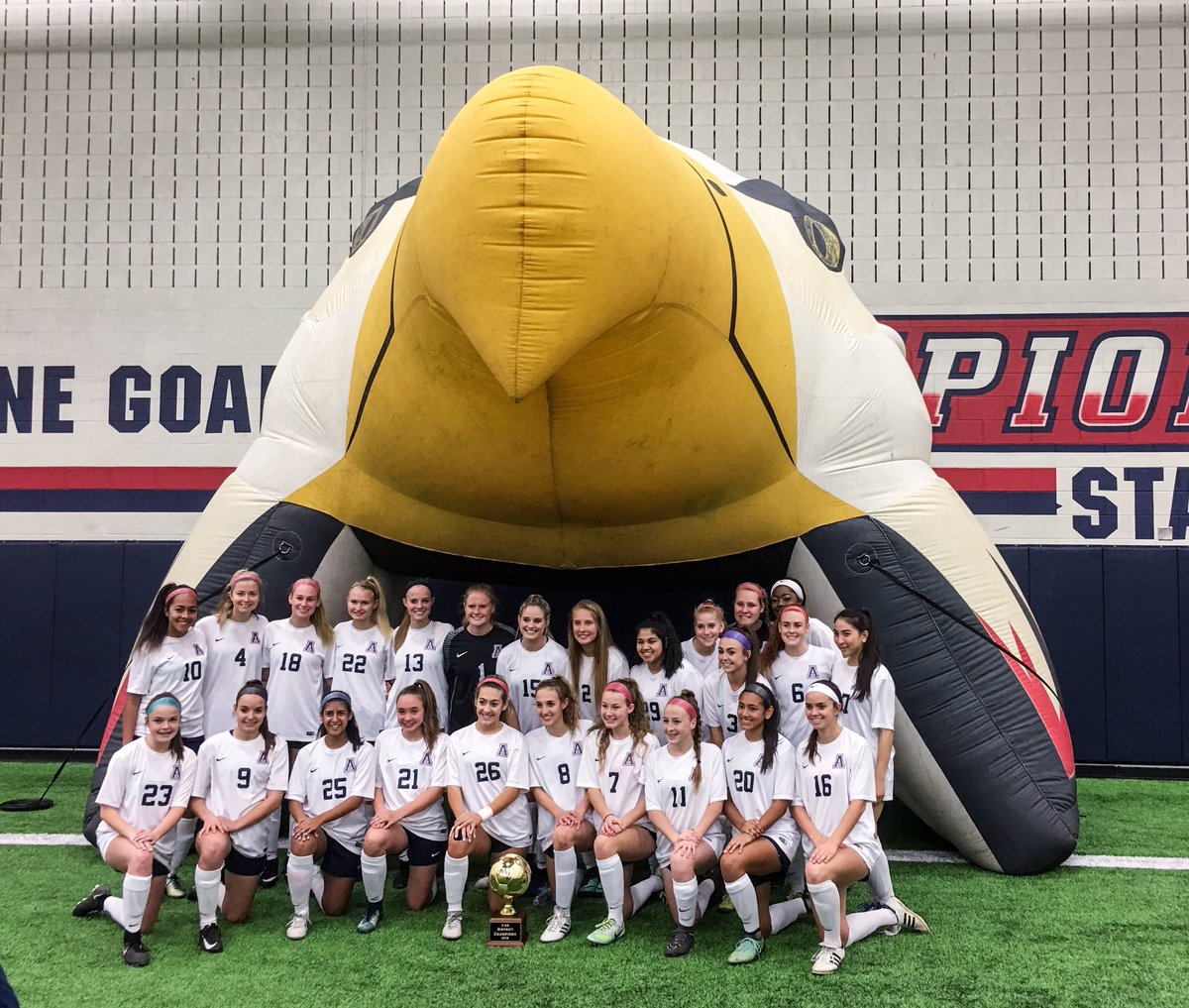 Jen_peters32's tweet photo. GAME DAYYY!!! Come out and support Allen Girls Soccer @dragon stadium at 4pm Today!!! #roadtoSTATE18 #slaythedragons https://t.co/BcqOTiZWWd