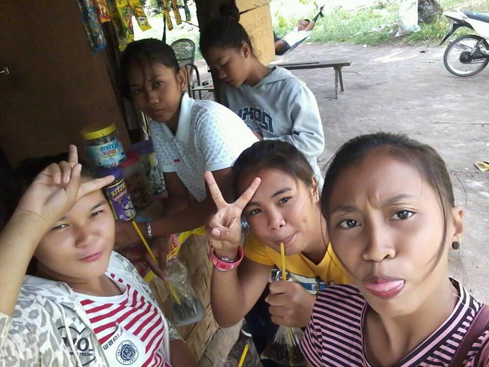 AngelinaLerios's tweet photo. #tambay https://t.co/yOIJQjAkOy