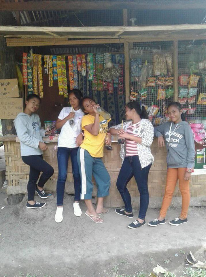 AngelinaLerios's tweet photo. #tambay https://t.co/yOIJQjAkOy