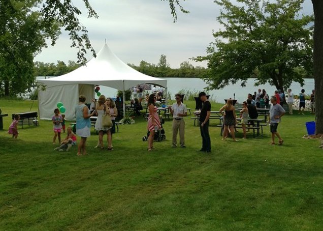 No matter the size of your #party, we have a #tent to help you keep guests sheltered from the #rain or shaded from the #sun!  Now is the time to book for your Spring or Summer event!  #celebrateeverything #yqg festivaltent.com/products-catal…
