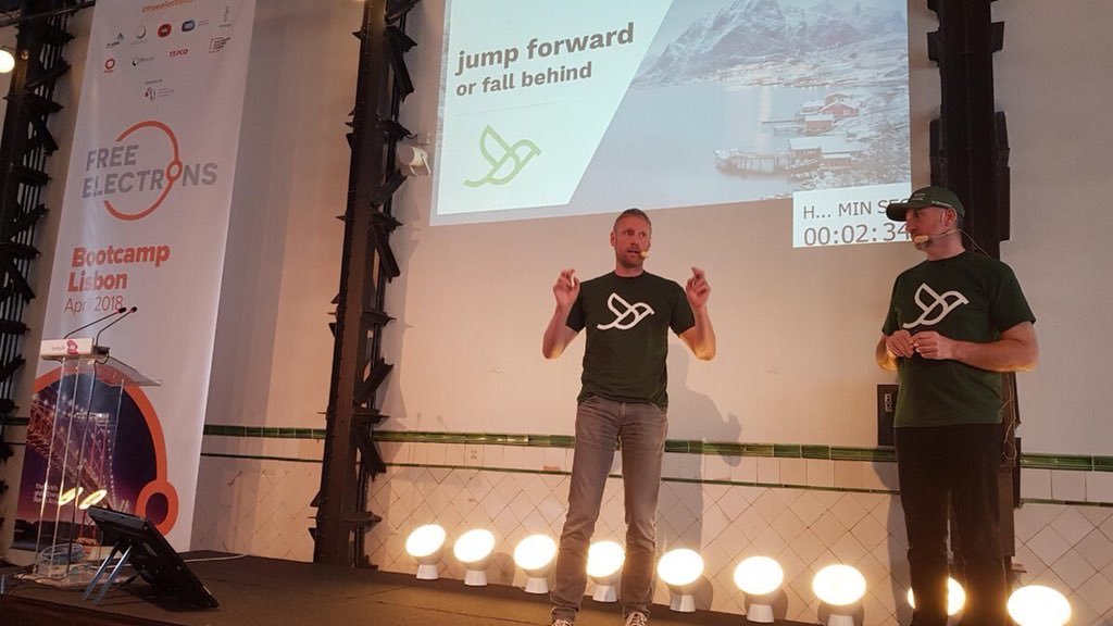 ThoHeller's tweet photo. „jump forward or fall behind“ - #utilities have to start their #transition to a #PlatformedUtility today or they or out of business tomorrow.
@greenbirdIT @AndLund2020 @freeelectrons18 @beta__i @innovationatEDP #Metercloud #OaaS https://t.co/BzAKHEl07S