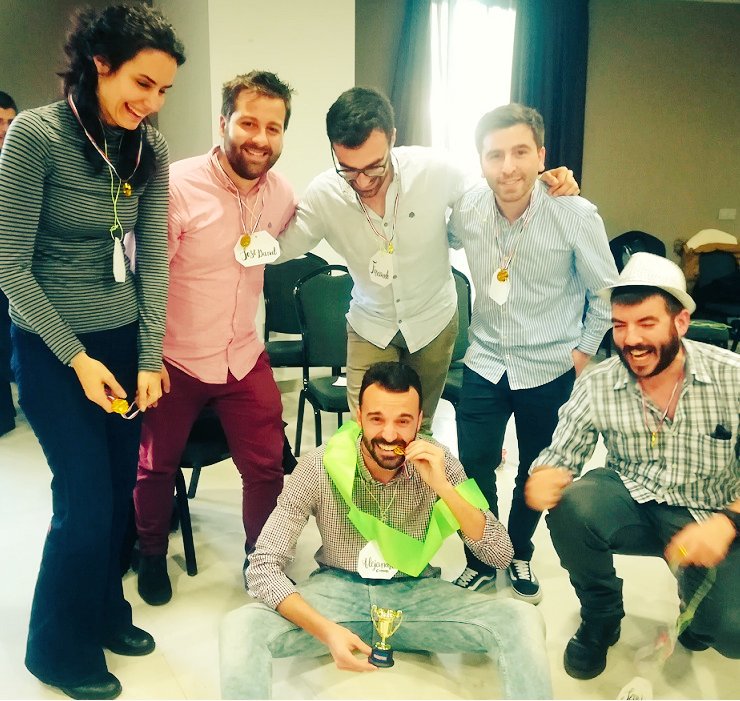 BABELgrupo's tweet photo. Ayer nuestros compañeros de Sevilla celebraron su primera reunión semestral del año. Nuestra familia sevillana sigue creciendo sin perder su esencia. #BABELSevilla #instaBABEL #teambuilding #RSBABELSevilla https://t.co/UEKSAu6ss4
