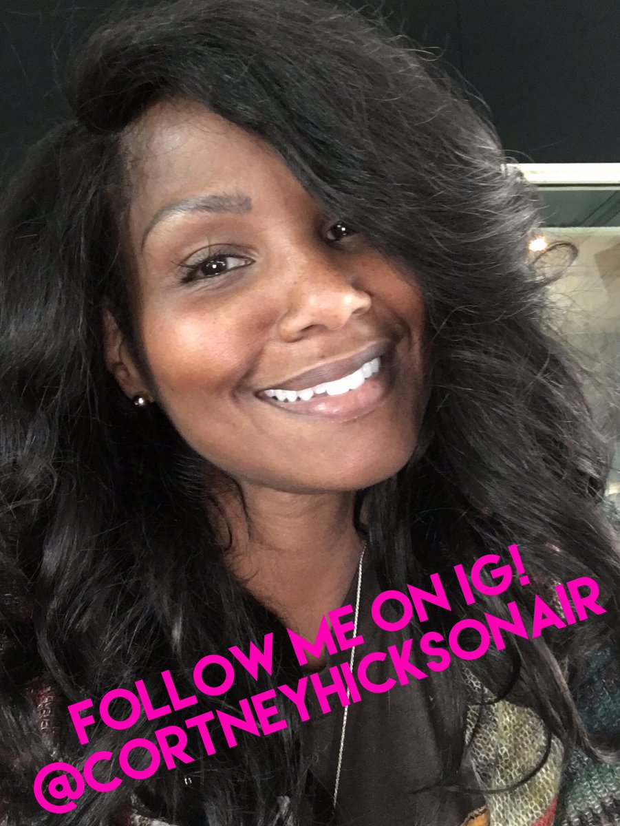 chicksonair's tweet photo. Happy Friday! #shefollowsback https://t.co/iNrwEibSio