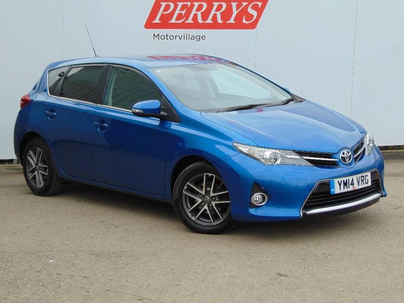 LatestStock's tweet photo. Latest stock! #Toyota #Auris in Blue £7,999 - https://t.co/pJVruUsHgx View this &amp; more #cars &amp; #vans for sale https://t.co/GpYEIQnr9E