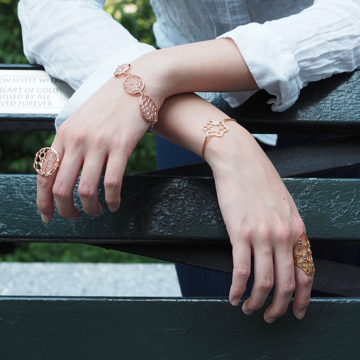 PositiveLuxury tweet media