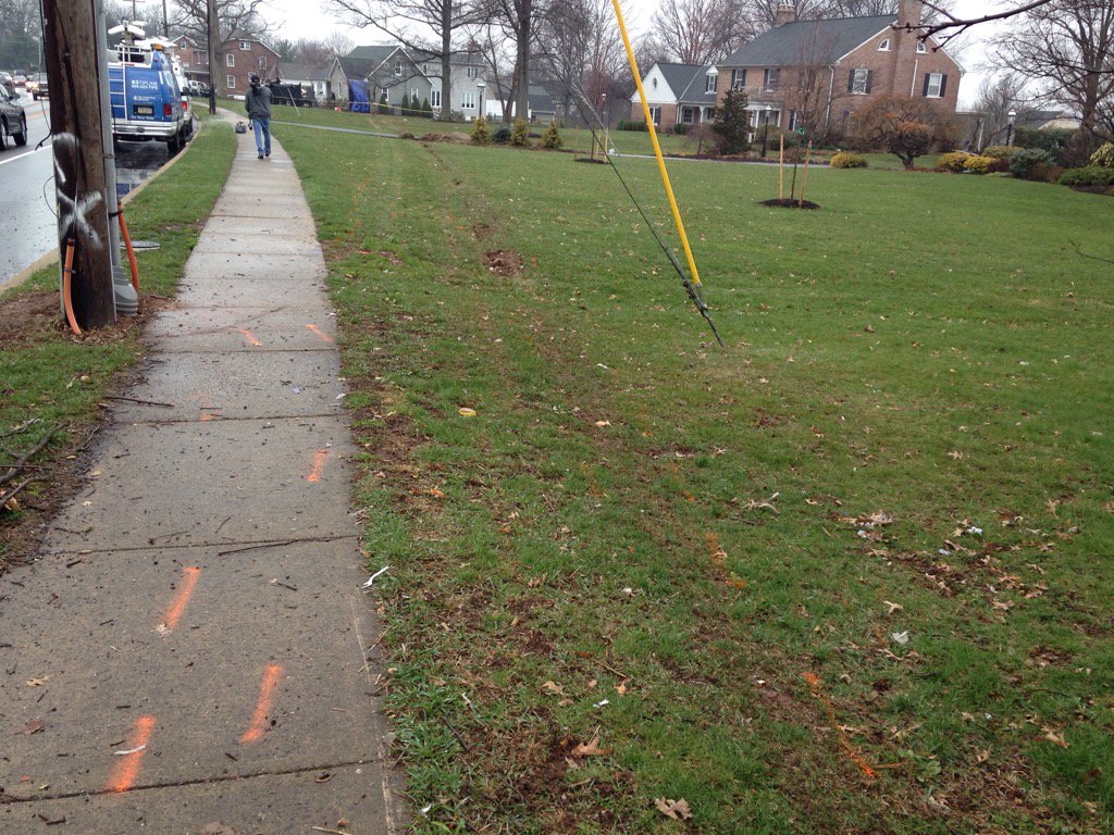 Tire tracks in fatal accident in Franconia appear to have gone through at least 4 yards before hitting house