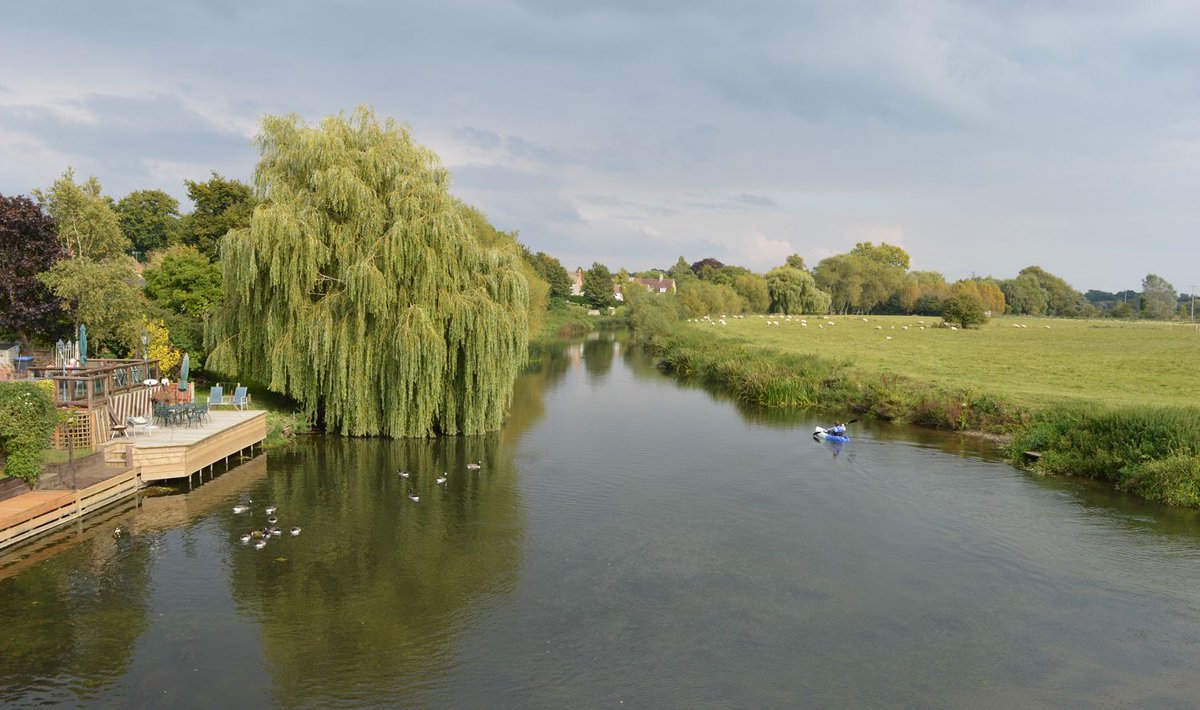Where do you work? My office is right by the river in an airy space. Healthy and positive changes are easy to make when you’re in the right environment: working here energizes me so I can help more women achieve the transformations they’re looking for.