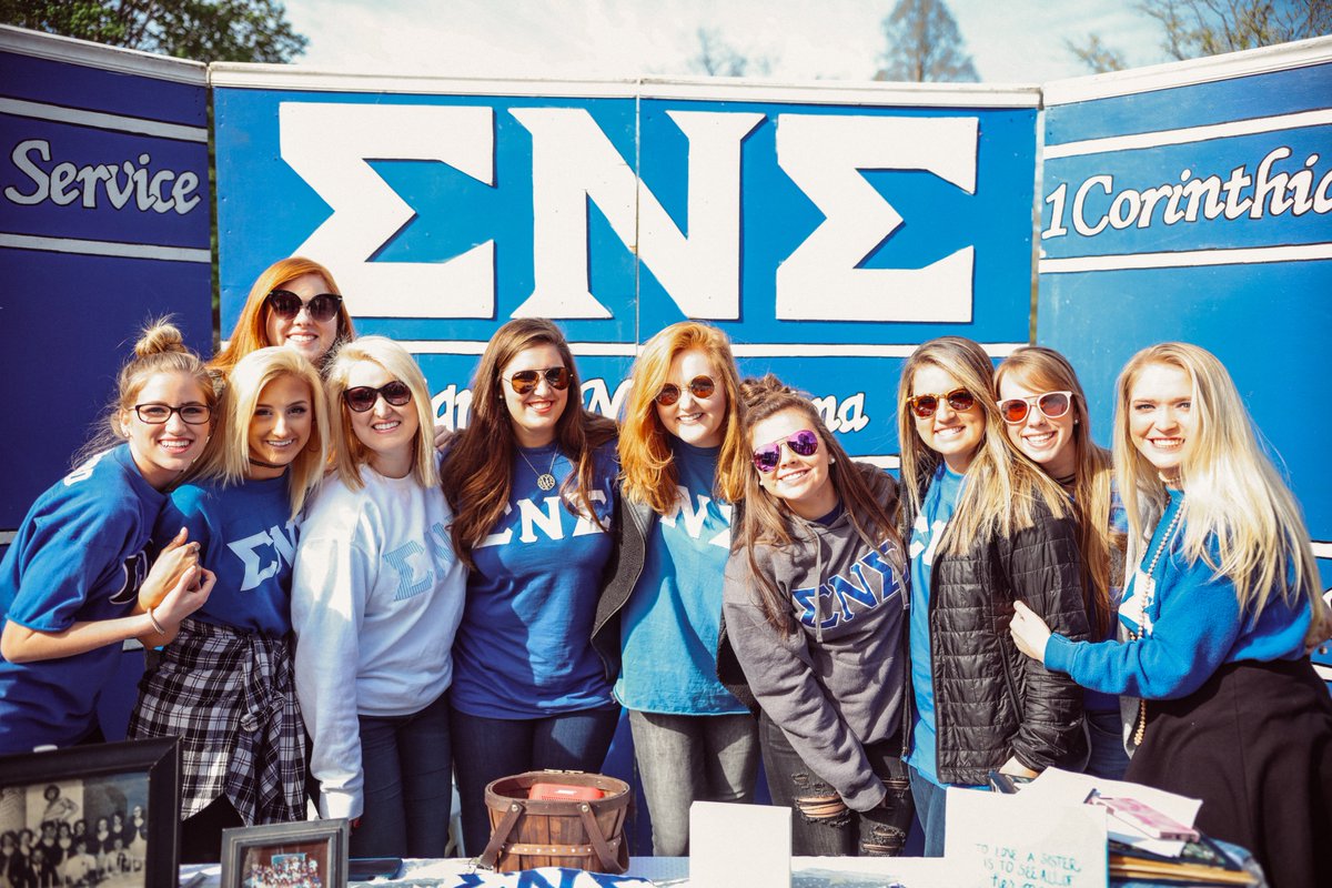 LeeU's tweet image. Due to the rain, the Student Club and Organization displays are moving from the Ped Mall to the Walker Arena portico at 10:00 AM. Come check out all the student life opportunities you have to get plugged in on campus.