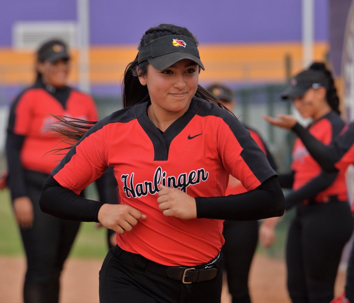 32-6A softball: <a href="/HHSoftball1/">HHS Softball</a> (5-4) is at <a href="/whssoftball00/">Weslaco Softball</a> (7-2) first pitch is at 7. #RGVSoftball