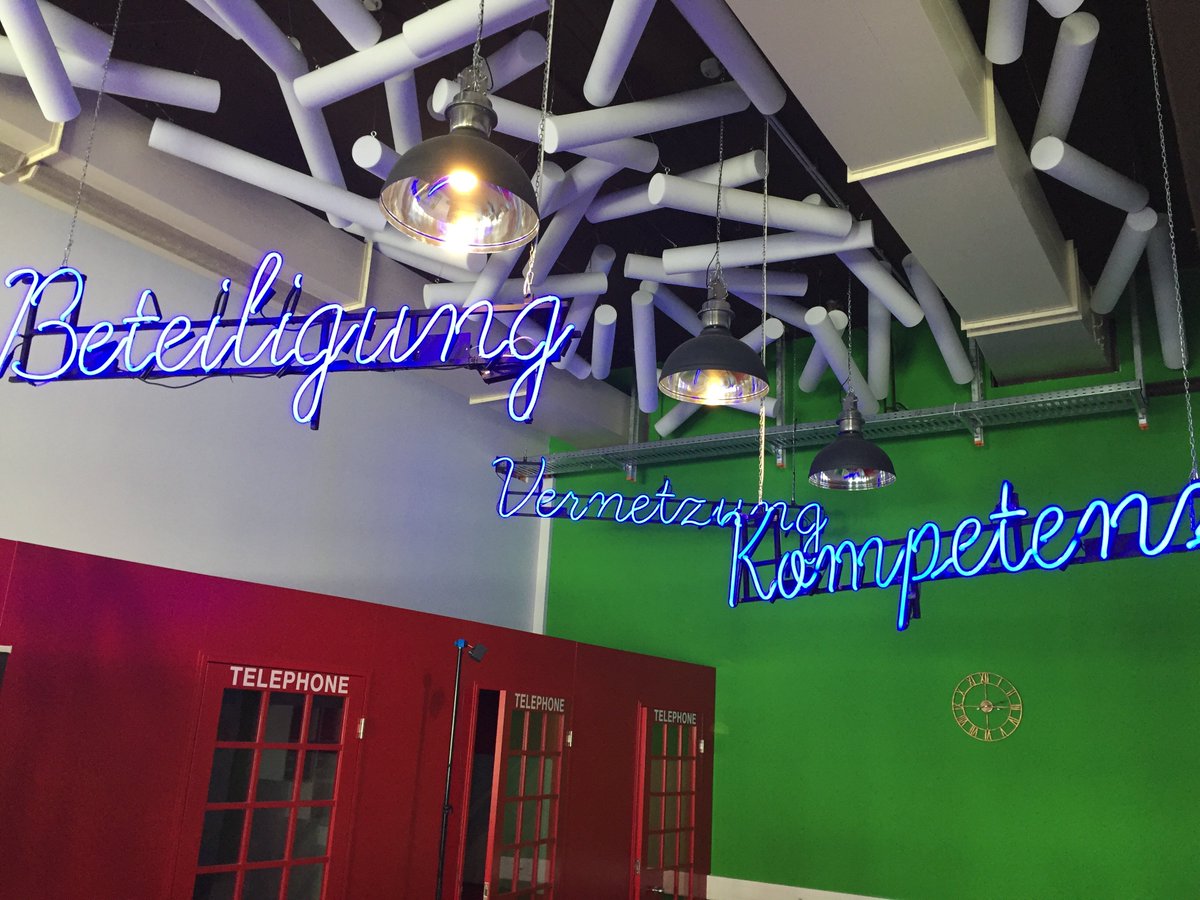 Los geht‘s! <a href="/HamburgKreativ/">Hamburg Kreativ Gesellschaft</a> #VRbarcamp