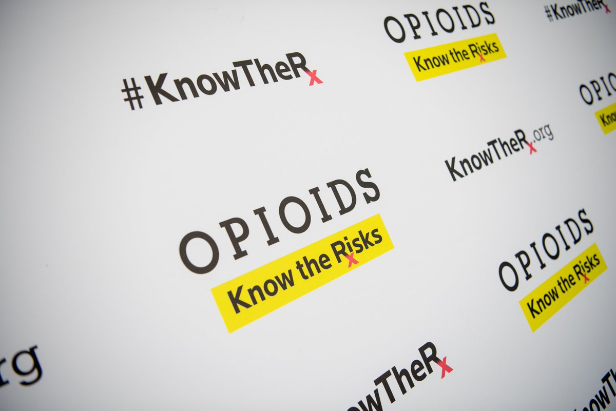 CuyahogaCounty's tweet photo. The US @Surgeon_General issues national advisory on the #Opioid Epidemic. Is Naloxone, the overdose-reversing drug, readily available in your neighborhood? #KnowTheRX Read more here: https://t.co/XfKpmQNLwR https://t.co/19MA6A2FGp