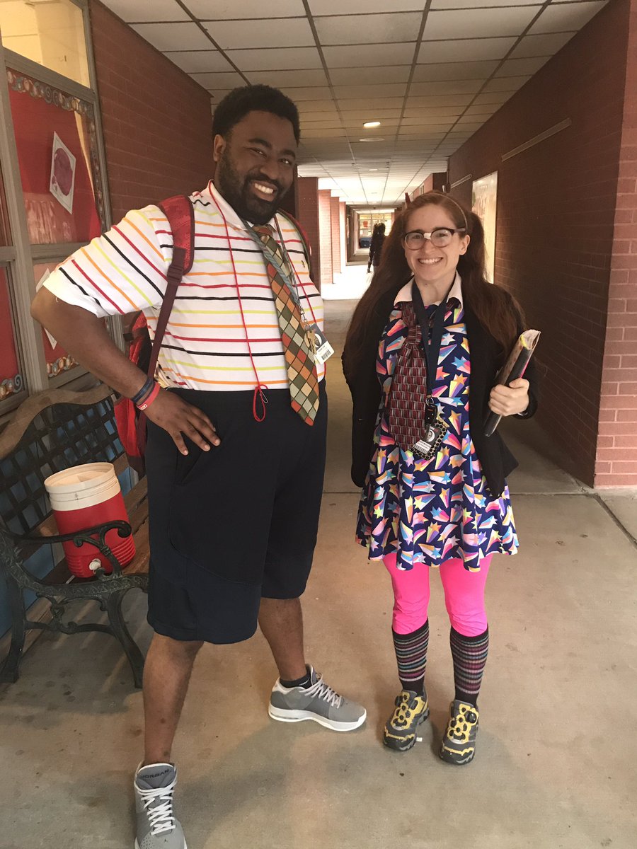 jott878's tweet photo. Getting ready for our Writing Pep Rally by dressing up as a nerd!! It's cool to be a nerd and do your best on the test!! @csmcnulty1 @drfountain1 @LAshley2016 @GrayElemEagles #doyourbest #KidsDeserveIt https://t.co/QvHURVUD6X