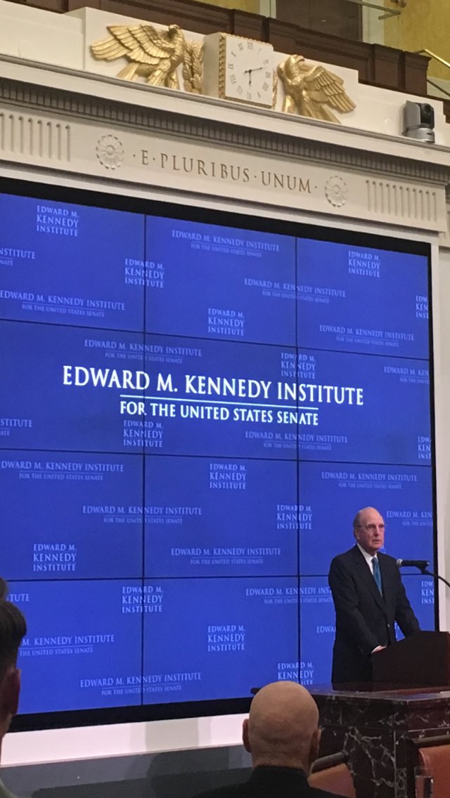 BradWrig's tweet photo. Honored to get a ‘senate seat’ to hear Senator George Mitchell speak last night in Boston. Inspiring life story and incredible insights into Good Friday Agreement (+ his thoughts on Brexit implications) Thanks @b2mcCORK @Corkcoco @MassChallenge @LHamilton822 https://t.co/uVo36oxfeV