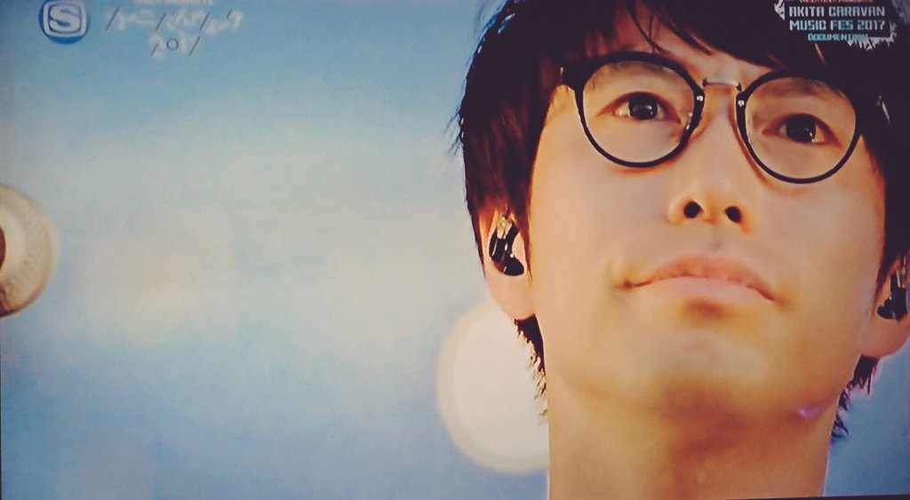 KEI_YUSUKIMA's tweet photo. この表情だよ。゚(゚´Д`゚)゚。
優くんは歌ってる時、色んな感情を持ってお客さんのことをちゃんと見て歌を届けてくれる。嬉しくて泣きそうになって、最高の瞬間をみんな一緒に過ごせたことに感謝。
#高橋優
#acmf2017
#由利本荘 https://t.co/Pbl1WbRYSt