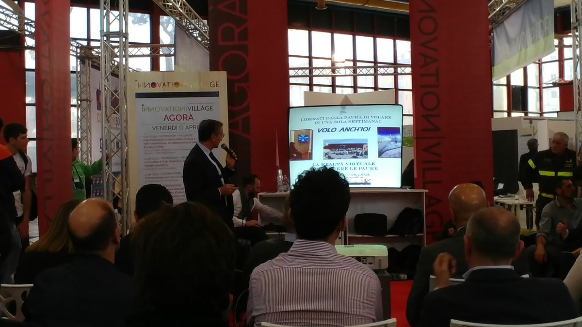 PioAlert's tweet photo. Paura di volare? Tranquillo, la soluzione c'è ed è innovativa! Prova "Volo anch'io", la soluzione sviluppata da Clinic Center Srl che si basa sull'utilizzo della realtà virtuale 💪 #VirtualReality #innovationvillage #IV2018 https://t.co/mzQeBNJLWO