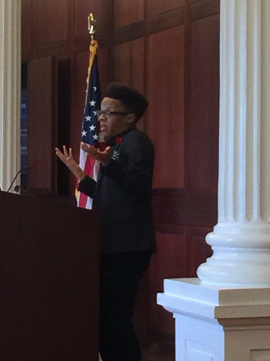 Dr. Strayhorn is bringing it with staff and faculty this morning! #facingchangeUk #socialjustice #belonging