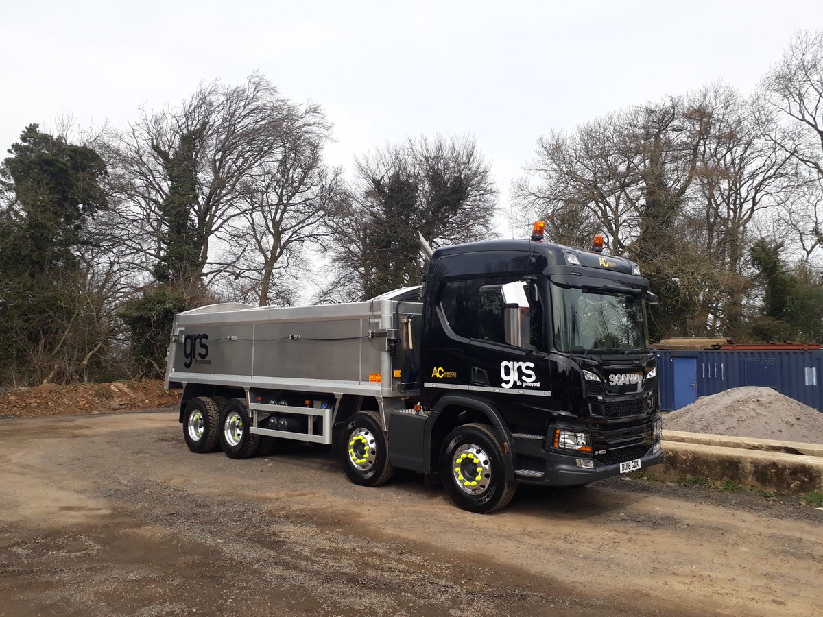 RussKelly71's tweet photo. First new P cab next generation for keltruck and A C services in GRS livery looks the part #suppliedbykeltruck #scaniauk https://t.co/RQKXYvrNRJ