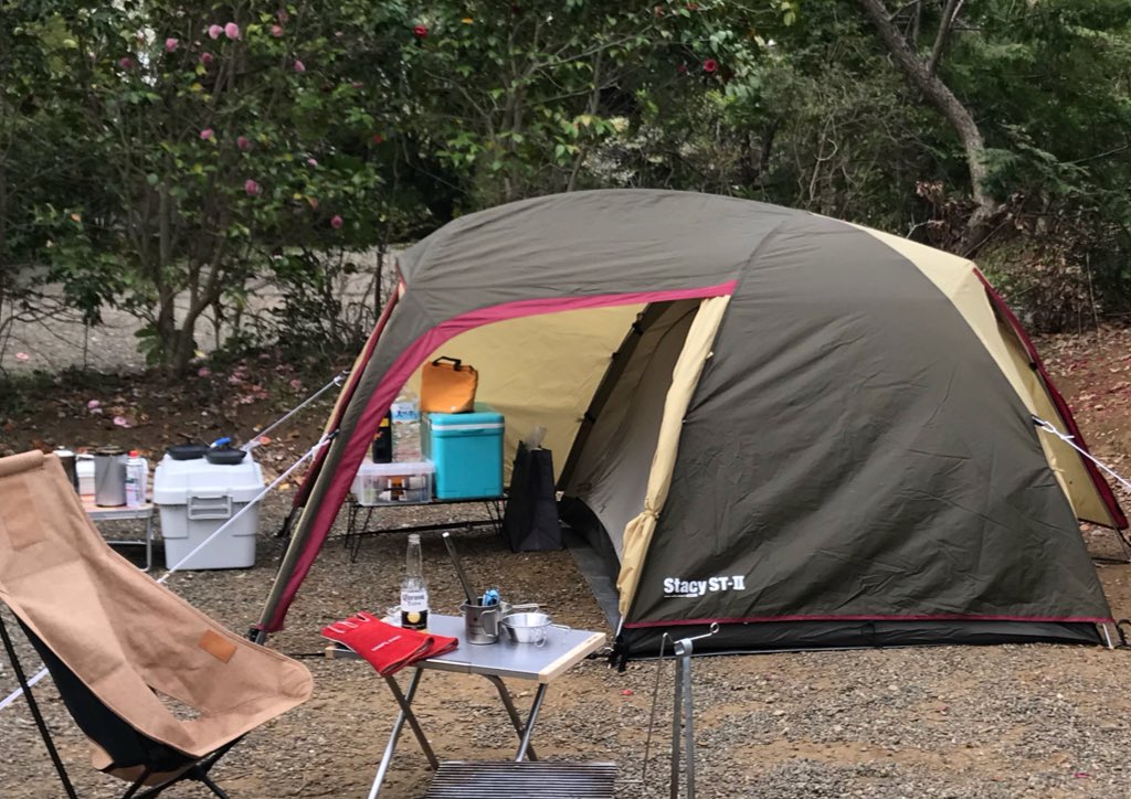 みら ぃ Auf Twitter 寝る前に前室にキャンプギア全部収納できるからステイシー買って良かったって思う 寝室も2 5人用で広いしベンチレーターもばっちし B 小川テント 小川キャンパル キャンパルジャパン ステイシー ステイシーst