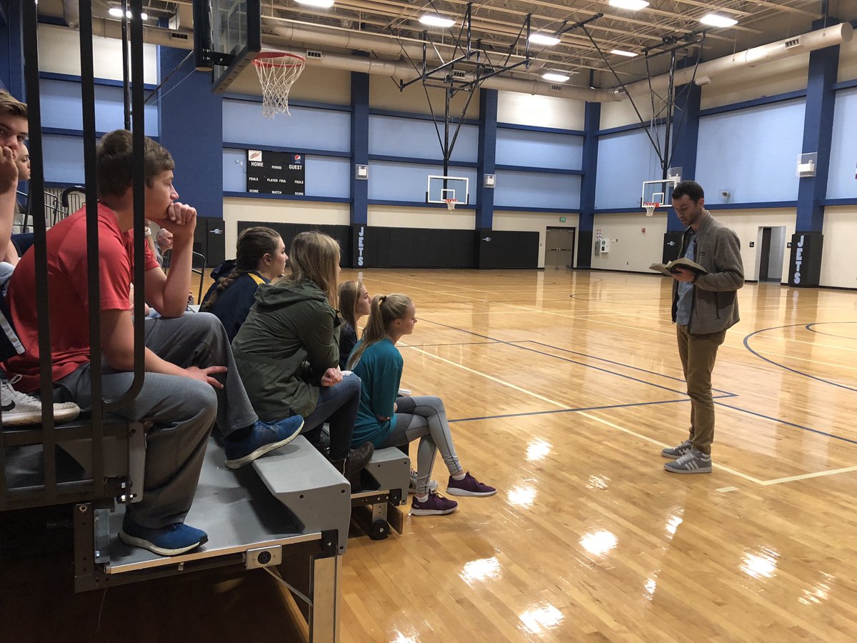 nealabamafca's tweet photo. Awesome time at James Clemens with Matt Herring sharing about our mission as Christians! Go Jets! https://t.co/wyd7jH98kt
