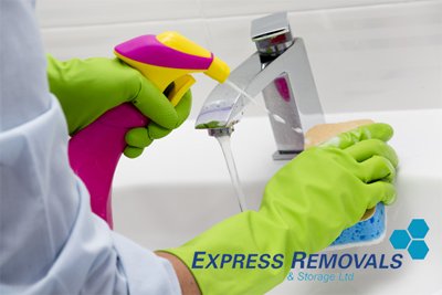 expressremoval1's tweet photo. Cleaning Services for Rented Properties - Find out here what we can do for you... https://t.co/OswAufGvoE https://t.co/qL5V7Q417q