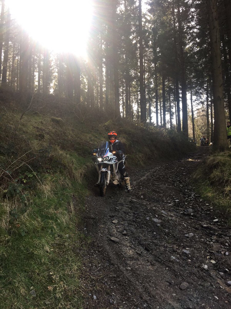 HondaAdventure_'s tweet photo. F O C U S ๐๐ผ #LookWhereYouWantToGo Not where you're going to crash! #PracticeMakesPerfect #SpringIsHere #HondaAdventureCentre #StartYourHondaAdventure #AfricaTwin #GoAnywhere #GoEverywhere https://t.co/Wn6fdhp3Ks