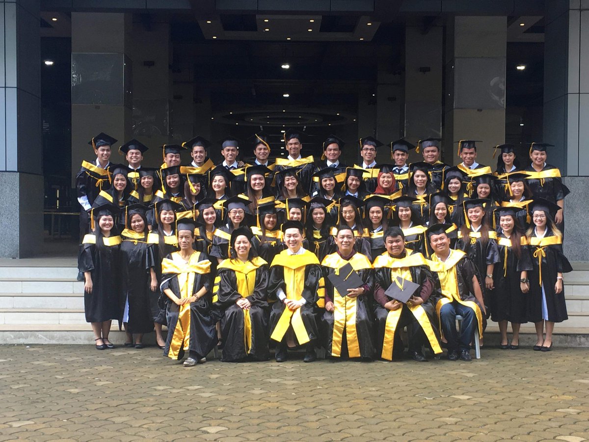 norcahar's tweet photo. Presenting the Ateneo de Davao University, 173 BS Accountancy 2018 Graduates with 50 LATIN Awardees. 🎓 All Glory to God! ☝️

CPA Board Exam, you're next! 💛 https://t.co/hvYtzpj2Gh