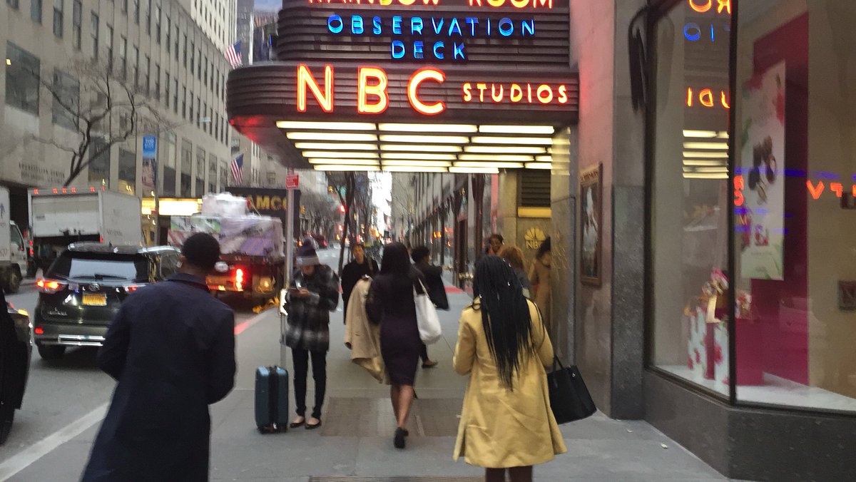 fredEkaye's tweet photo. @HowardU_MJF students @nbc on 2nd day of our #MJFMediaTourNYC; learning about postgrad opportunities for our seniors, and snagging these summer internships! We ARE @HowardU ...&amp; this is what we do! https://t.co/BHIDzQhv1J