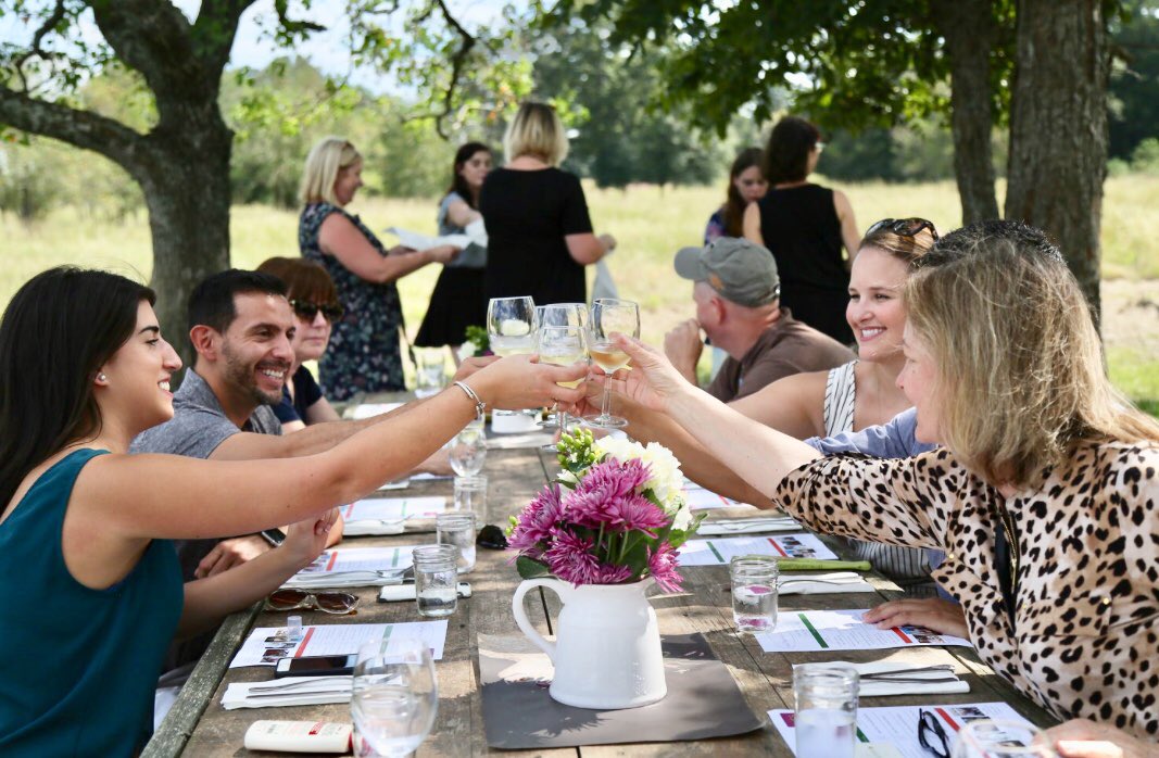 CanopyHouston's tweet photo. Join us this Sunday, April 8, for @IHWSH_TX’s inaugural benefit event in support of #womenshealth. Our own Claire Smith is a participating chef. 

Tix &amp; info > https://t.co/1CGPFVPRBn https://t.co/vCN1sdv6px