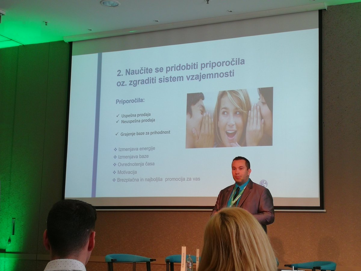 BiziSi's tweet image. Za konec konference še nasveti,
kako zgraditi bazo zvestih potrošnikov #NetPRO