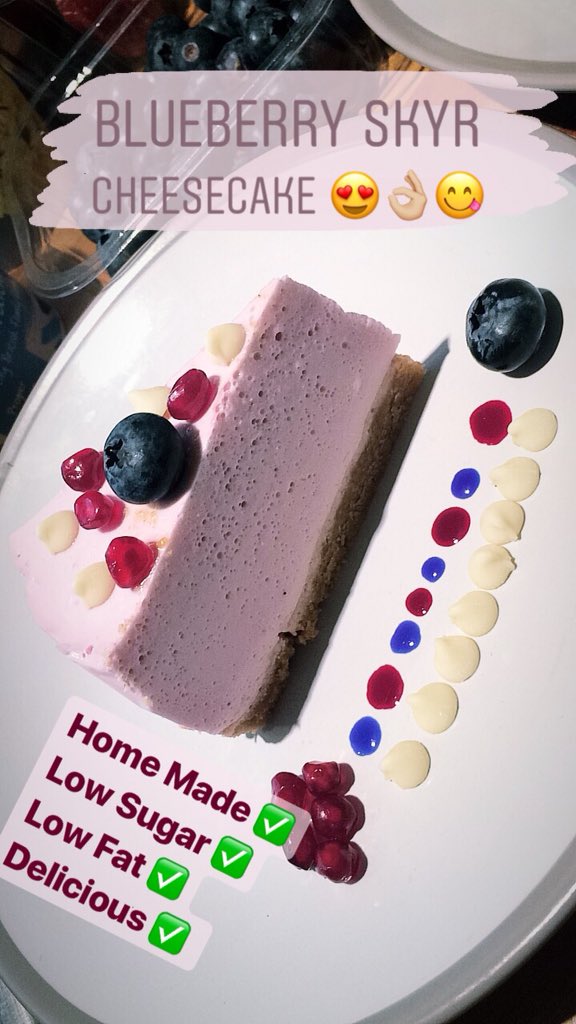 welshmumtweets's tweet photo. Blueberry Cheesecake for 101cal a slice...
Because healthy doesn’t mean boring!  
(Recipe posted in thread) https://t.co/eA62NwRwkL
