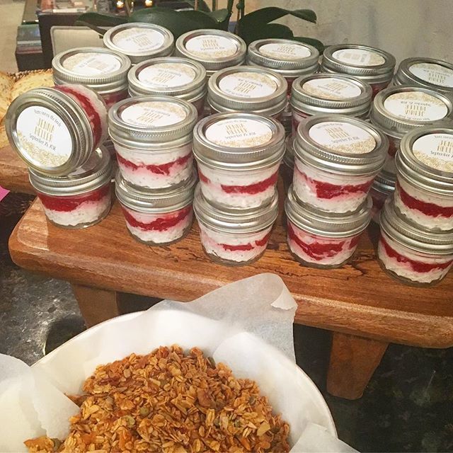 teamjarbar's tweet photo. Wedding season is upon us! Have a friend who would love our jars at their bridal shower or bachelorette weekend? Email us team@jarbarnyc.com and we’ll tell you all about our custom labeling options! #jarbarnyc #theparfaitreimagined https://t.co/IIzeYdYPM5 https://t.co/xdfezfcFYj