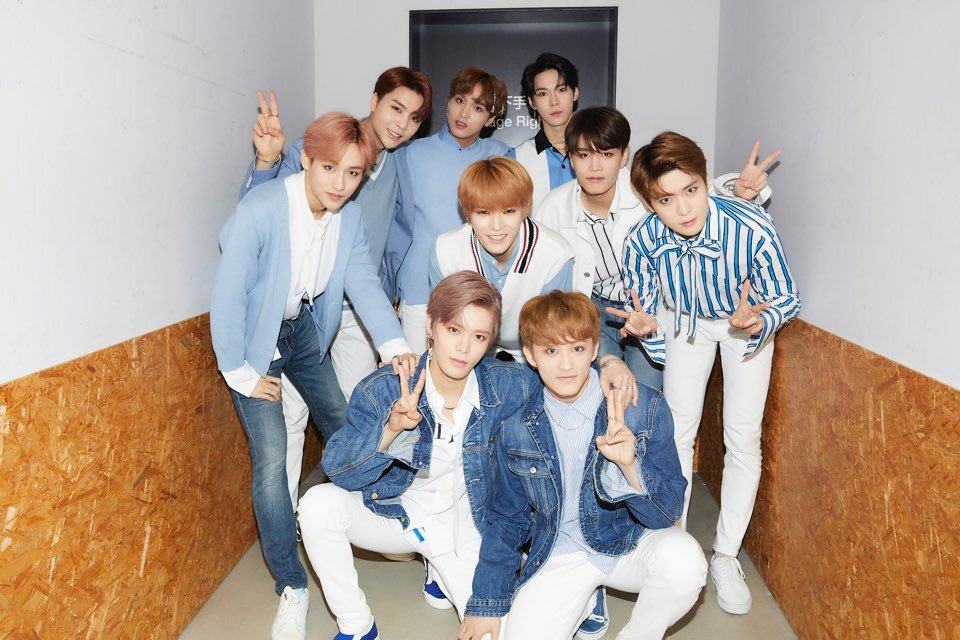 NCTsmtown's tweet photo. 오늘 쇼케이스 보러와준 시즈니들 너무 고마워요. 
유타형의 고향 오사카에서 함께 할 수 있어서 너무 즐거웠어요. 오늘까지 후쿠오카,나고야,오사카 ..6번의 쇼케이스를 했는데요 너무너무 소중한시간 선물해주셔서 감사합니다.  우리 도쿄에서 만나요.  안농@.@

#NCT127 #Chain https://t.co/oAcF8aM6vV