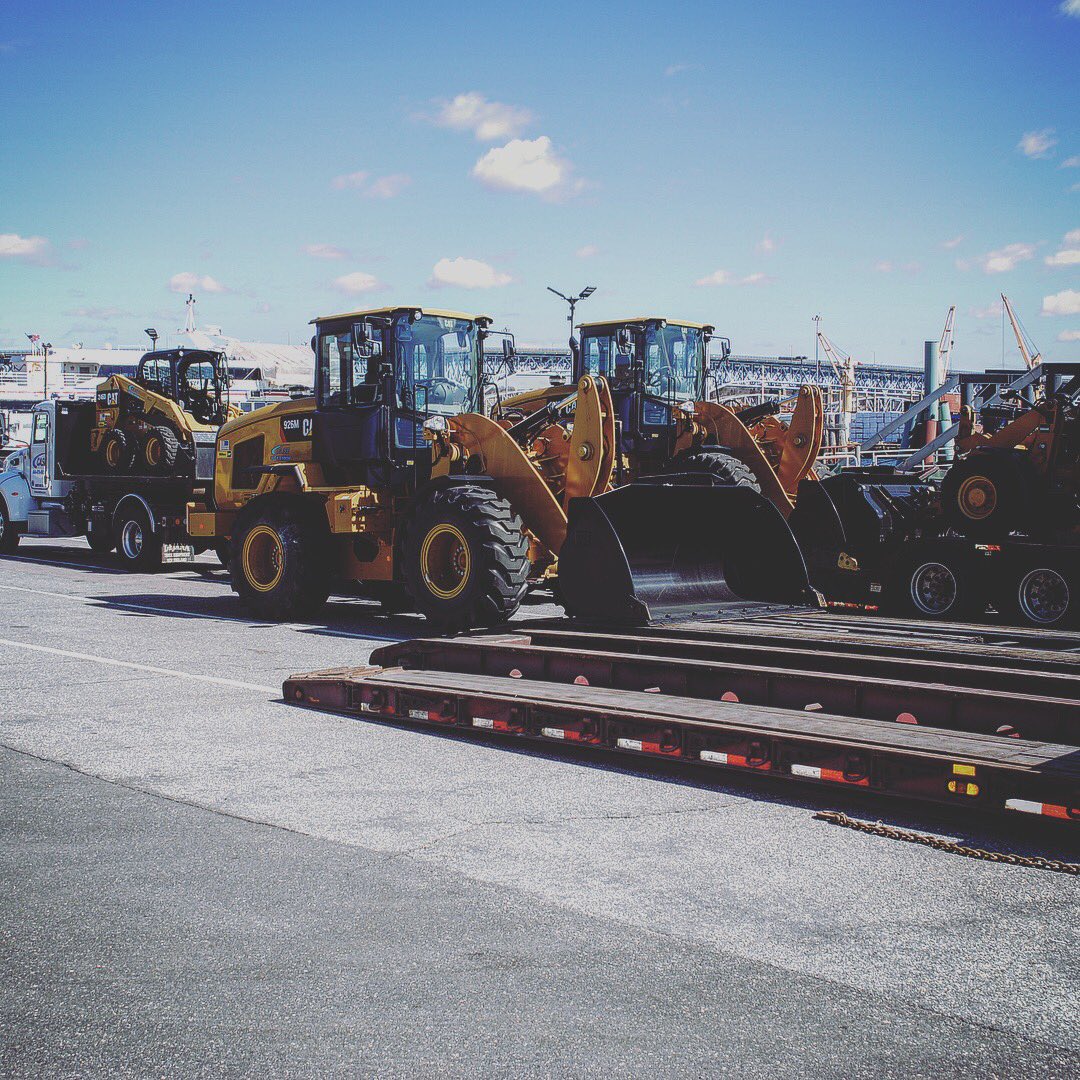 CaseFMS's tweet photo. A few more pictures from yesterday’s boat trip ⛴🚜 🌊 #casesnow #ferrytime #cat906 #cat926 #cat962 #gettingitdone #teamwork #CrossSoundFerry @CaterpillarInc https://t.co/cn5Lin7ukC