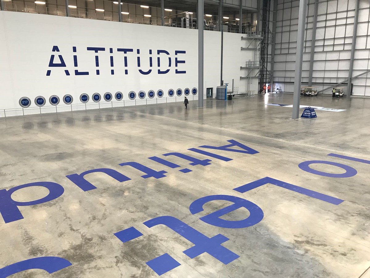 octink's tweet image. A new look for Altitude’s new warehouse in Magna Park, Milton Keynes 👇🏼 #displaygraphics #vinylgraphics #largeformatdisplay. Visit bit.ly/2eZqYpR to view projects alike!