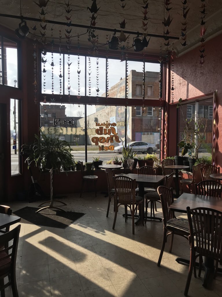originalsubshop's tweet photo. It looks like spring and the window washer came for a visit! 😍 Come on over. We order a ton of bread today! #originalsubshop #sunshine #extrabread https://t.co/z52kbFU0Qy