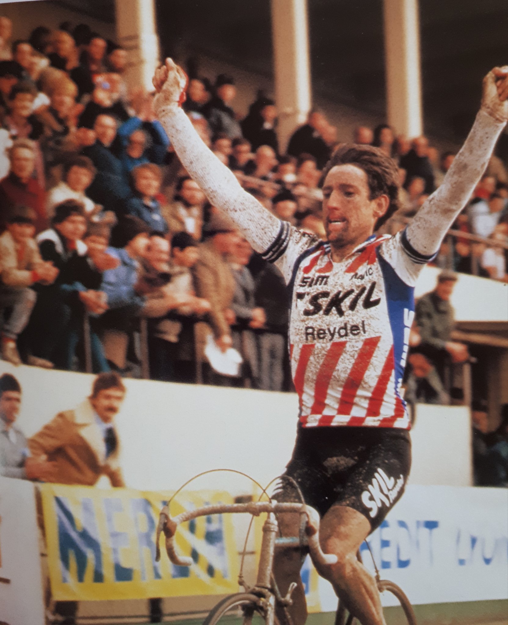 cycling archives on X Two slightly different angles of Sean Kelly winning the Paris Roubaix 1984. https t 7VnUD22oSi X